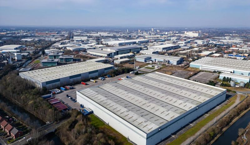 OXW333, Trafford Park, Manchester, Greater Manchester