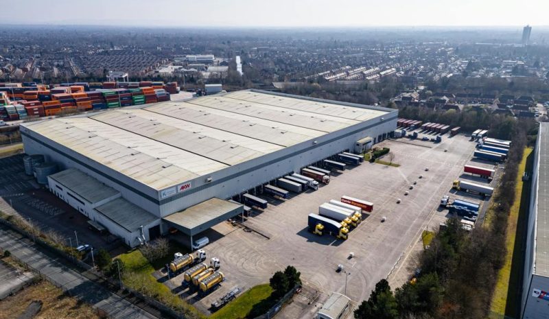 OXW333, Trafford Park, Manchester, Greater Manchester