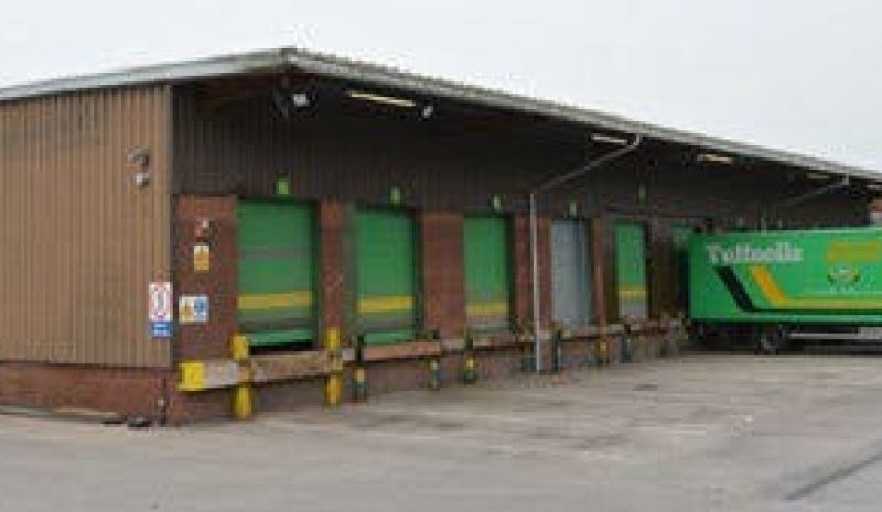 239 Shaw Road, Royton, Oldham, Greater Manchester, OL2 6EF