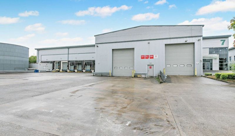 Unit P17, Heywood Distribution Park, Heywood, Greater Manchester, OL10 2TT