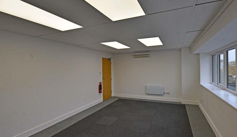 14 Tatton Court, Kingsland Grange, Warrington, Cheshire, WA1 4RR 14 Tatton Court, Kingsland Grange, Warrington, Cheshire, WA1 4RR