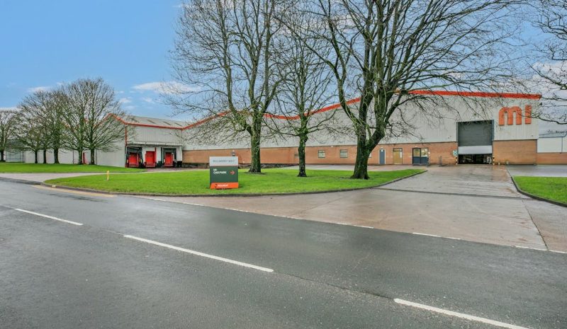 Unit M1, Heywood Distribution Park, Heywood, Greater Manchester, OL10 2TT