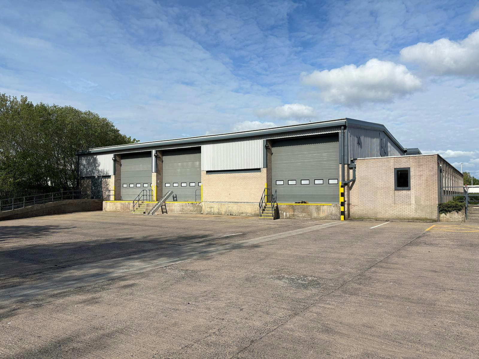Unit 9 10, B4 Heywood Distribution Park, Heywood, Greater Manchester | B8 Real Estate