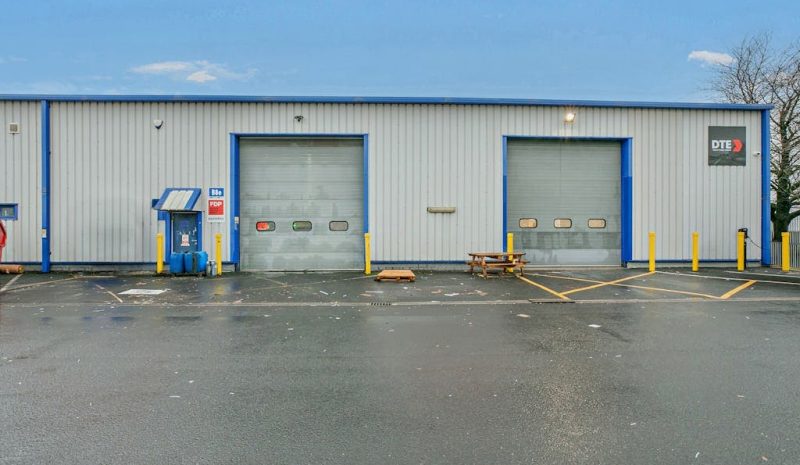 B8 Bays D&E, Heywood Distribution Park, Heywood, Greater Manchester, OL10 2TT